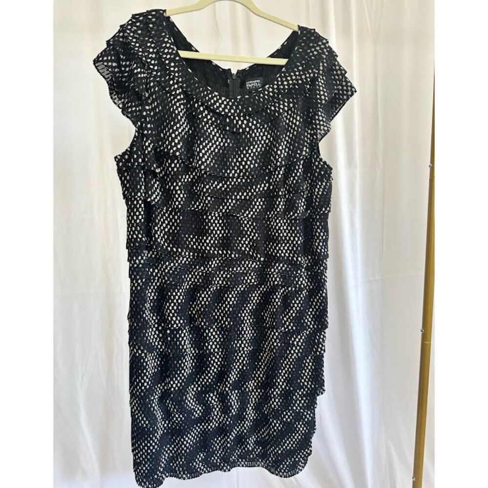Adrianna Papell Women's Plus 22W Black/Cream Ruffled Dress